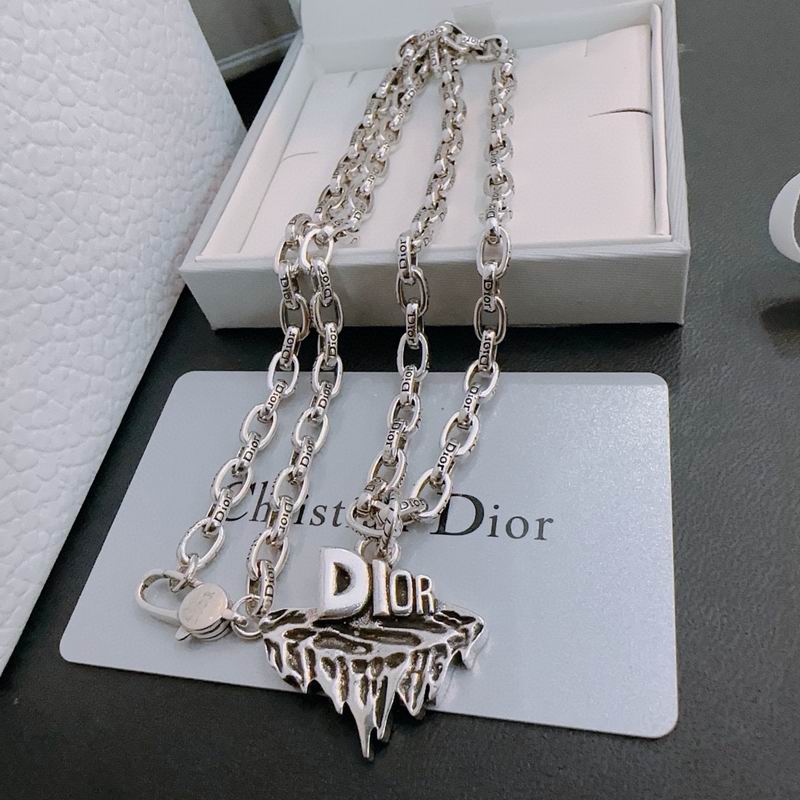 Dior Necklace 05lyr460